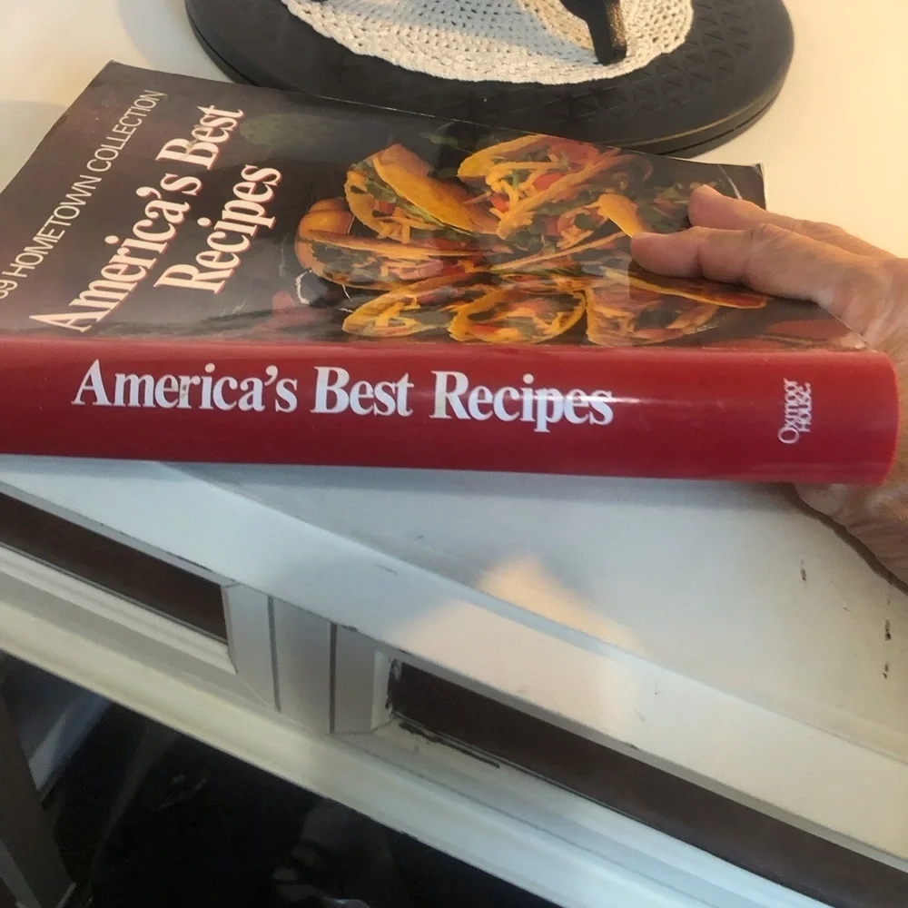 Vintage 1989 Hometown Collection America’s Best Recipes Oxmoor House